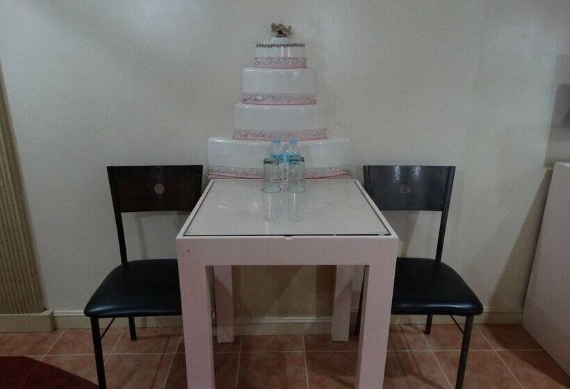 اتاق لوکس, Urban Travellers