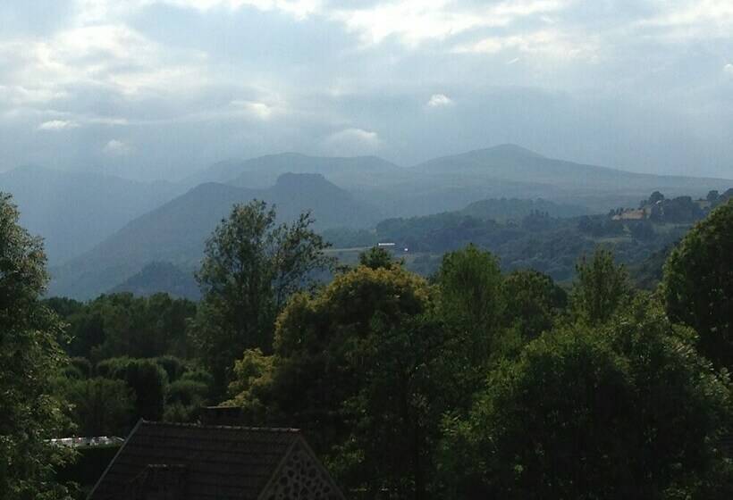 غرفة إقتصادية, Le Beau Cottage