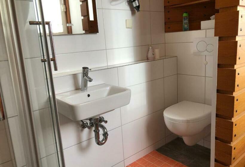 Quarto Triplo Estandar, Messezimmer 4u