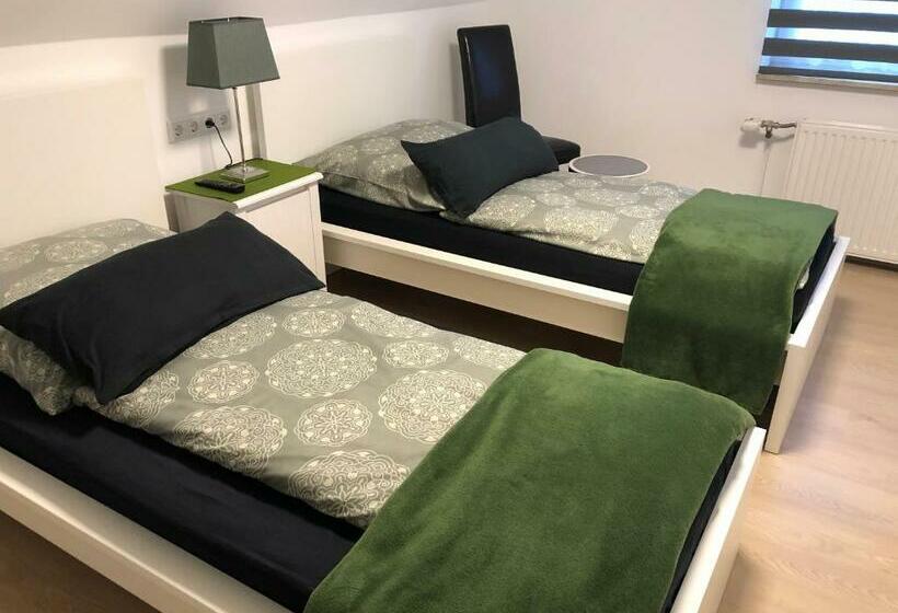 스탠다드 트리플 룸, Messezimmer 4u