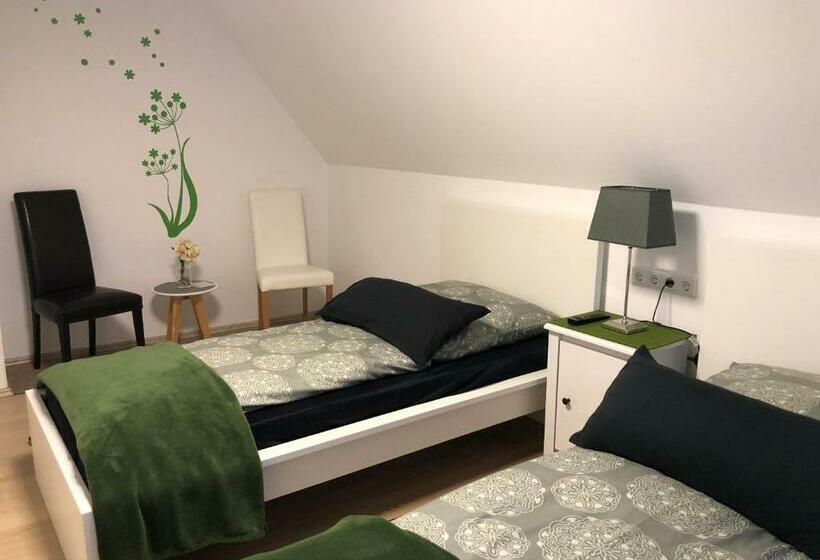 스탠다드 트리플 룸, Messezimmer 4u