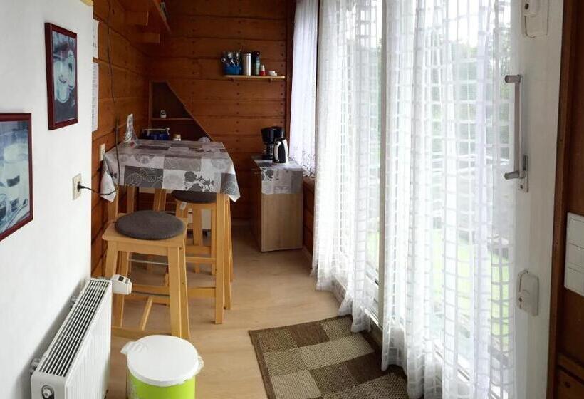 Quarto Triplo Estandar, Messezimmer 4u