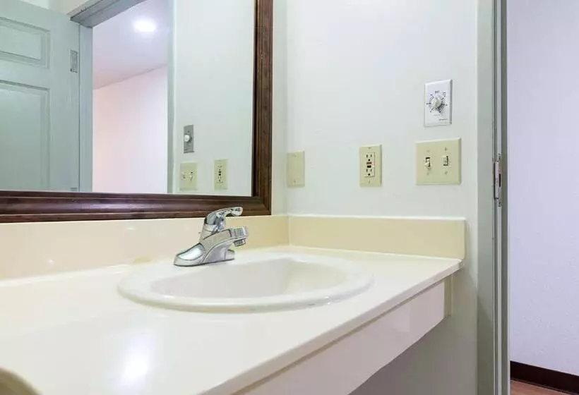 キングサイズベッドのデラックスルーム, Motel 6new Iberia, La