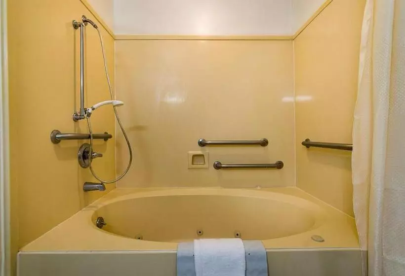 キングサイズベッドのスタンダードルーム, Motel 6new Iberia, La