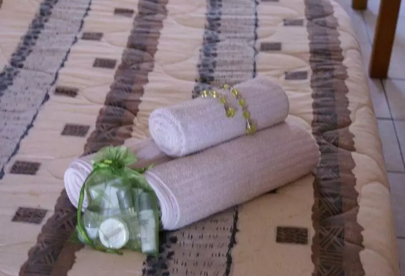デラックスルーム, Emerald Guesthouse