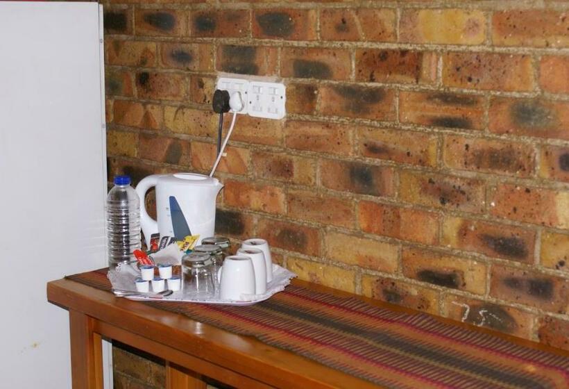 غرفة ديلوكس ثلاثية, Emerald Guesthouse