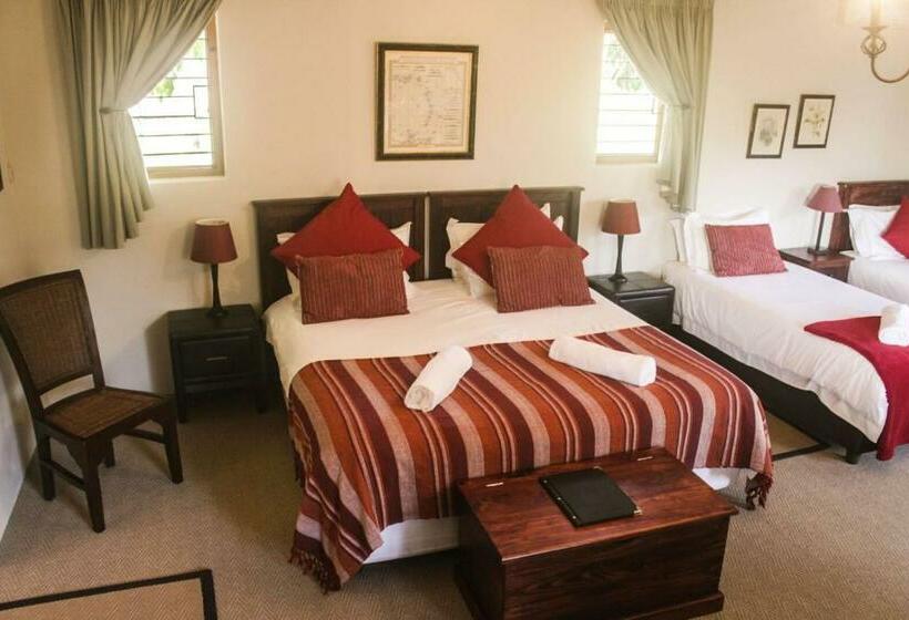 اتاق خانوادگی با چشم‌انداز باغ, Geralds Gift Guest House