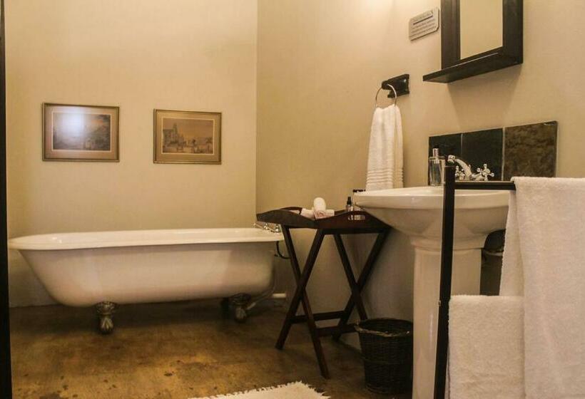 Quarto Familiar Vista Jardim, Geralds Gift Guest House