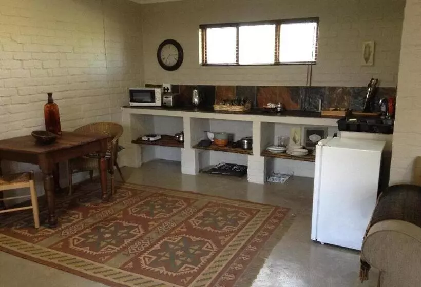 Perhestudio, Geralds Gift Guest House