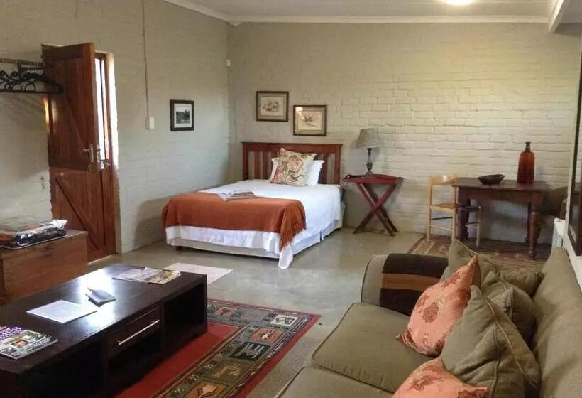 Perhestudio, Geralds Gift Guest House