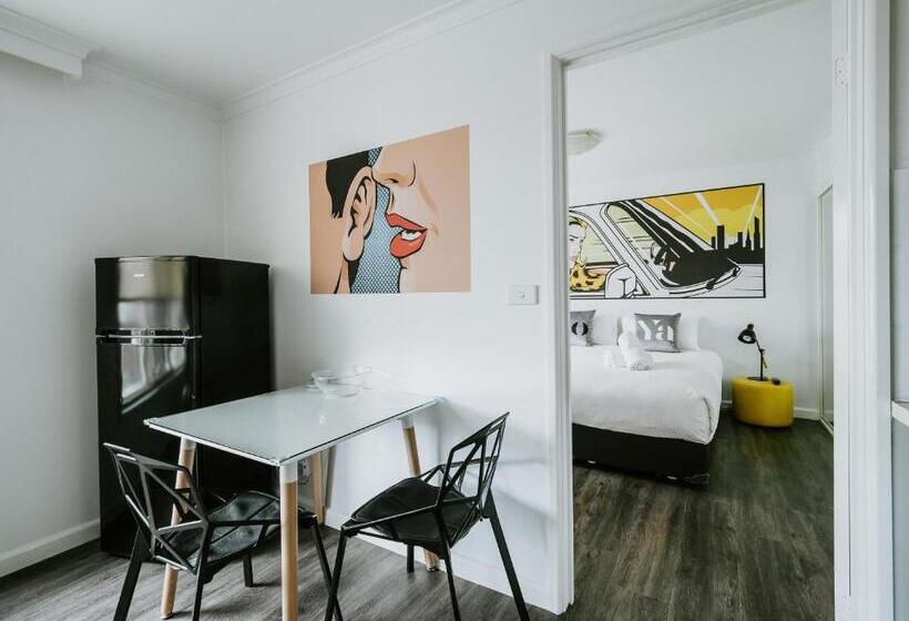 דירת חדר, Soya Apartment