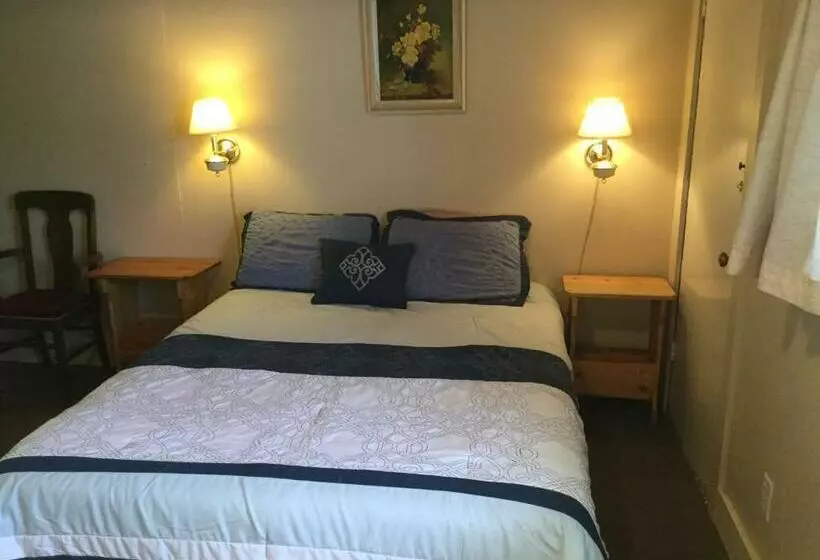 デラックススタジオ, Cedars Motel