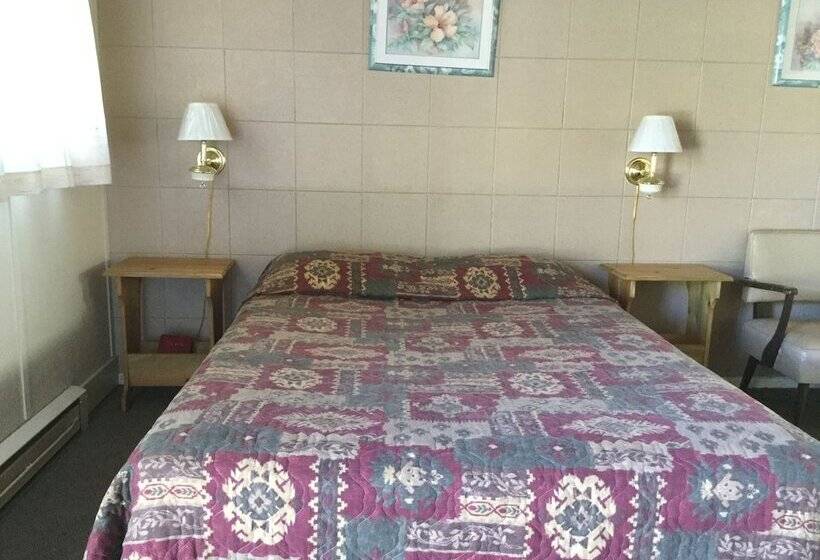 家庭工作室, Cedars Motel