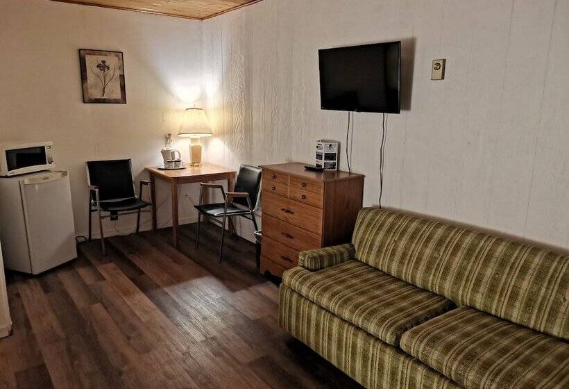 经济房, Cedars Motel