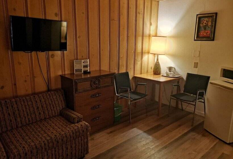 经济房, Cedars Motel