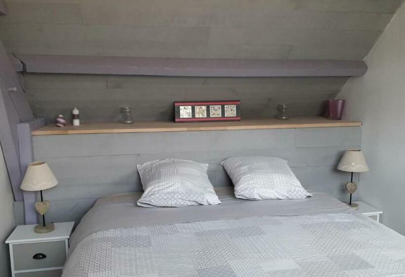 标准间, La Grange De Thalie