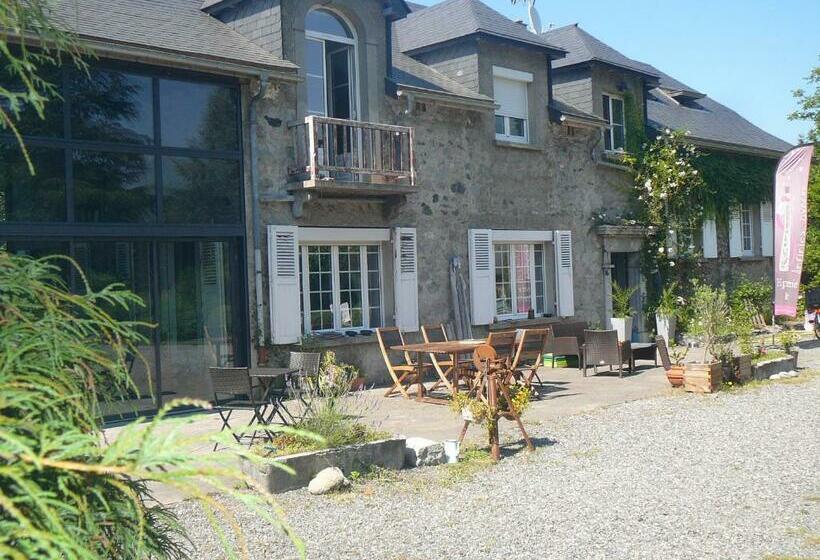 标准间, La Grange De Thalie