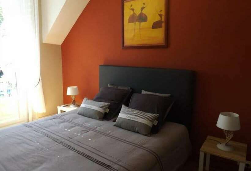 标准间, La Grange De Thalie