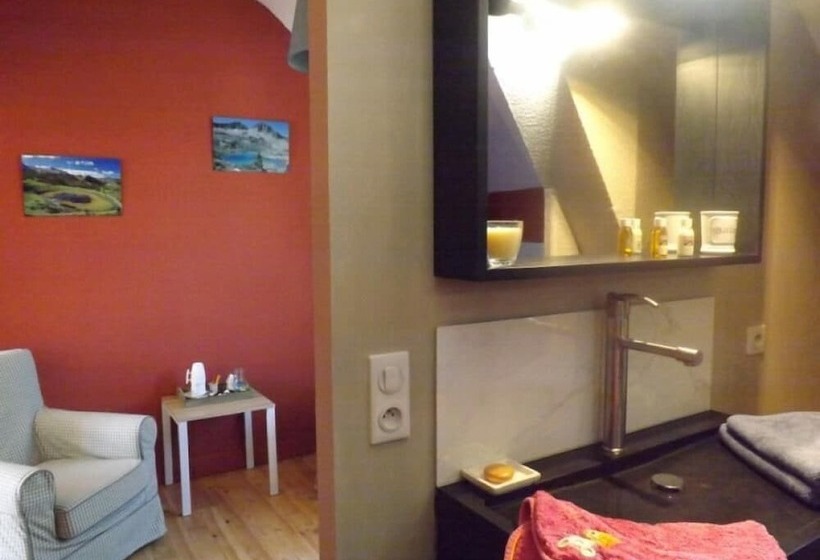 标准间, La Grange De Thalie