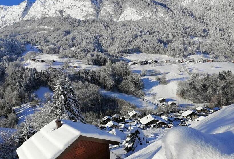 Номер Стандарт Трехместный, Auberge Du Fraizier
