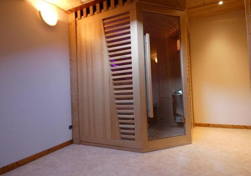 Номер Стандарт Трехместный, Auberge Du Fraizier