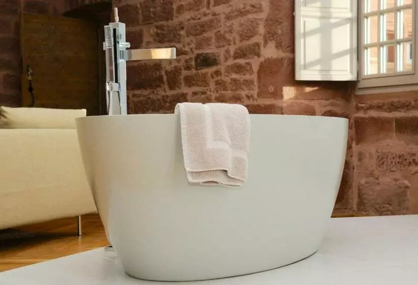 デラックススイート, Château De Marsac