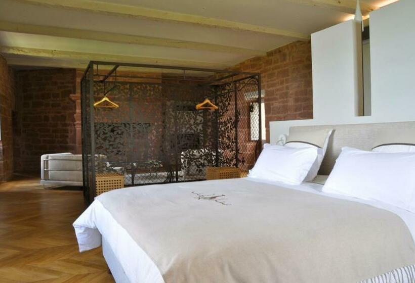 キングサイズベッドのデラックススイート, Château De Marsac