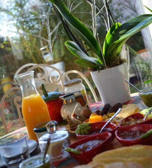 标准房带园景, Couette Et Cafe Creme