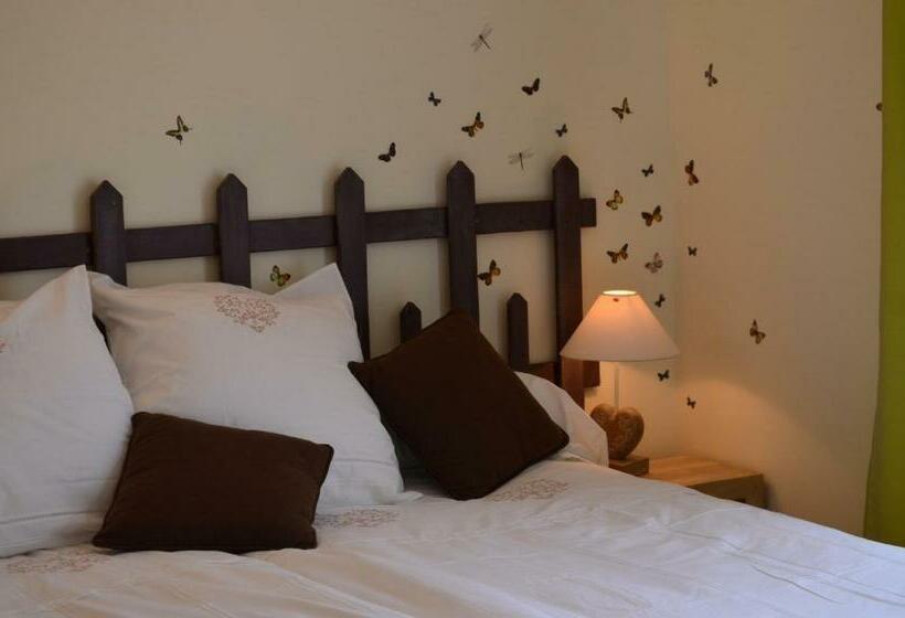 ガーデンビュースタンダードルーム, Couette Et Cafe Creme