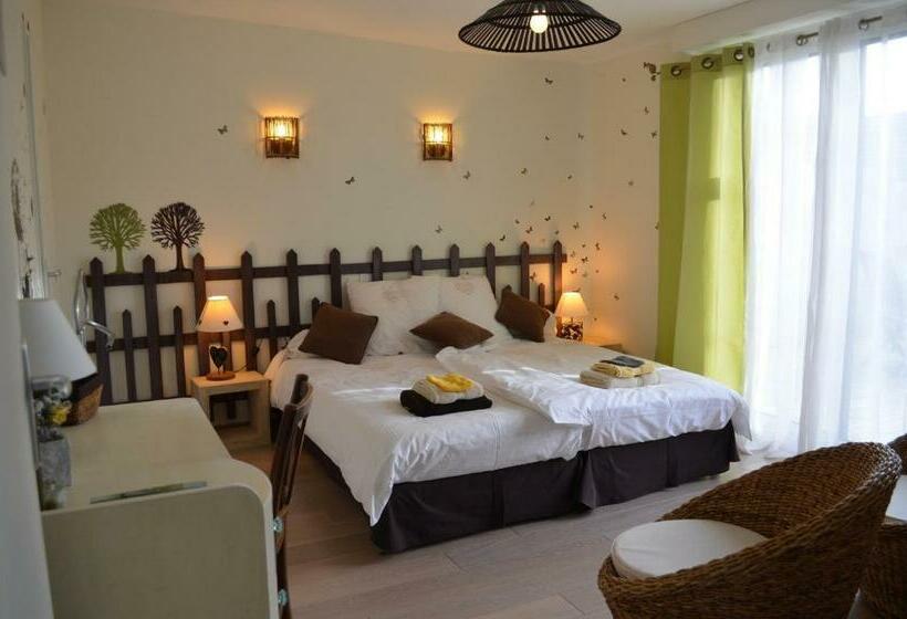 ガーデンビュースタンダードルーム, Couette Et Cafe Creme