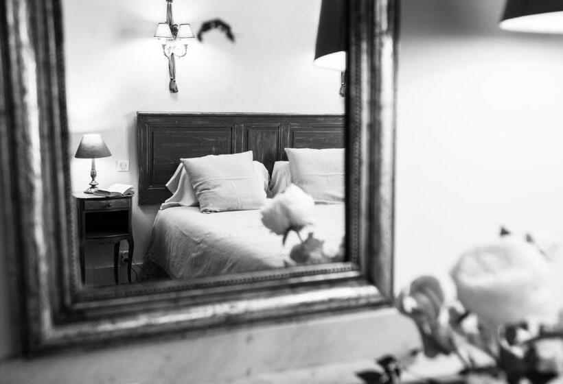 غرفة قياسية, Le Jardin De Mazan