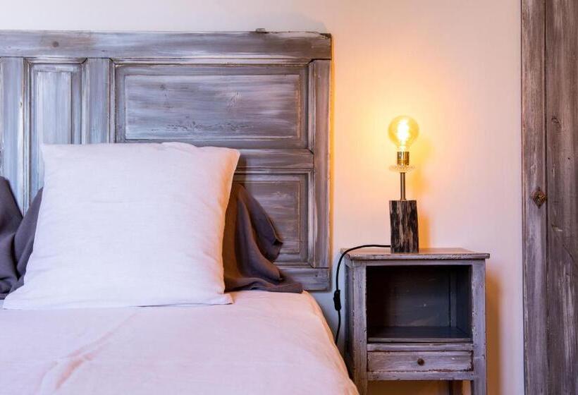 غرفة قياسية مطلة على الجبل, Le Jardin De Mazan