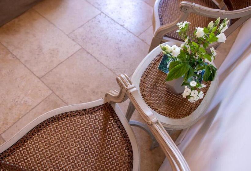 غرفة قياسية مطلة على الجبل, Le Jardin De Mazan