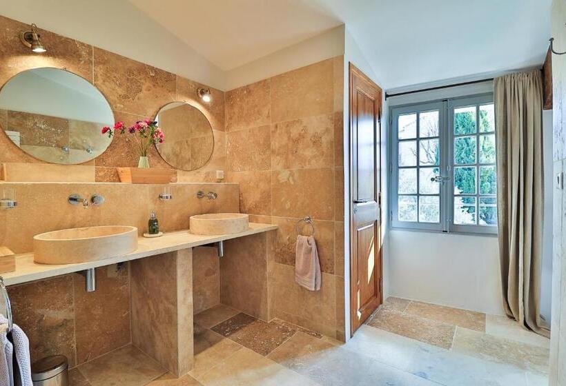 חדר דלוקס לשלושה, Le Jardin De Mazan