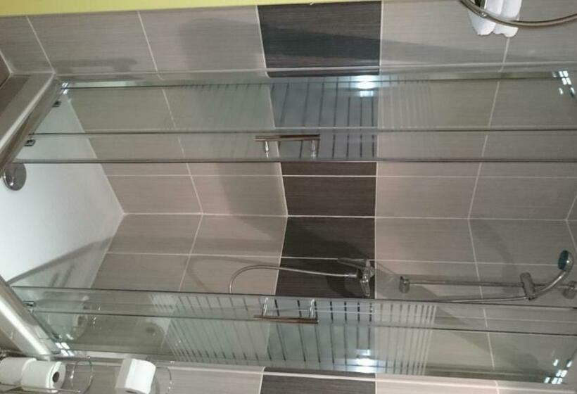 Номер Стандарт, Le Miracle