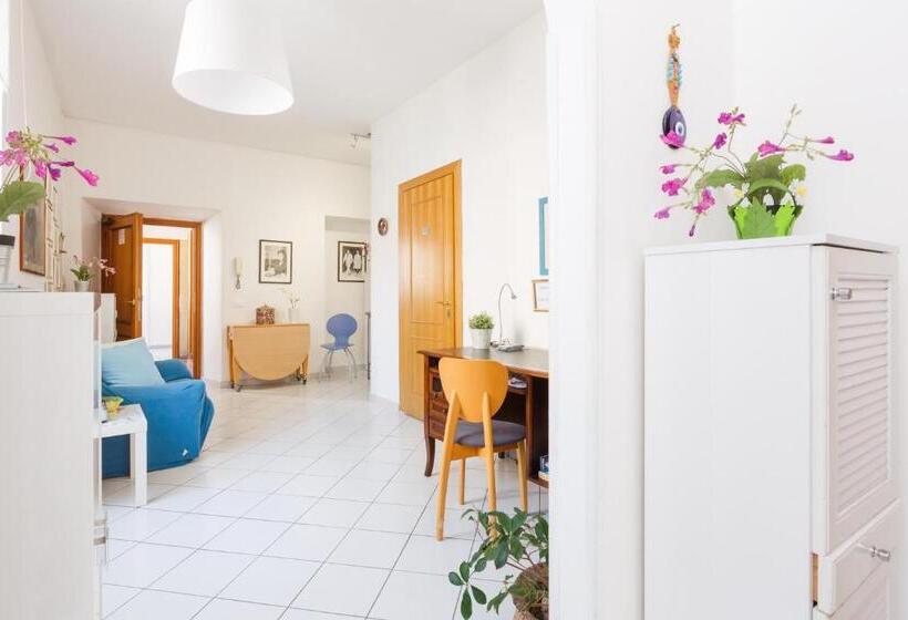 اتاق کلاسیک, B&b Piazza Fratti