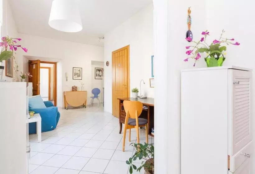 クラシックルーム, B&b Piazza Fratti