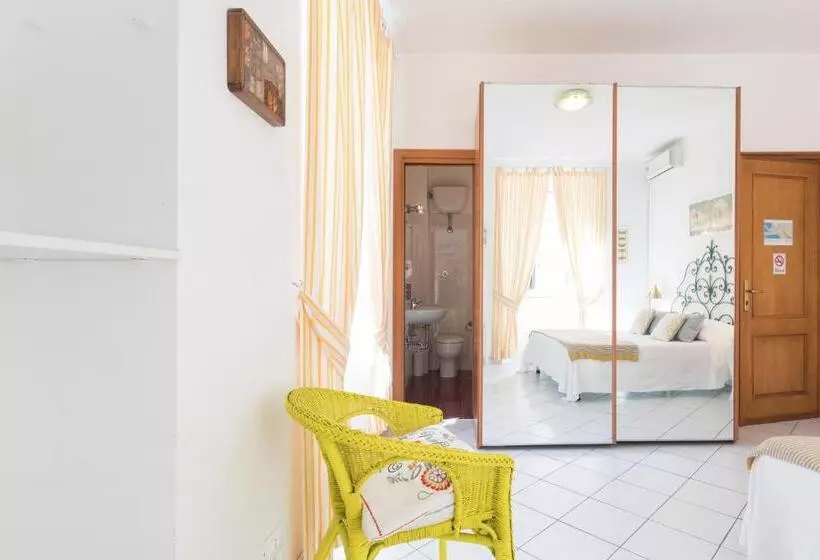 クラシックルーム, B&b Piazza Fratti