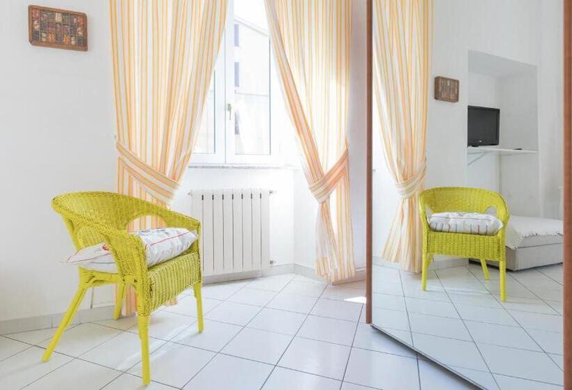 اتاق کلاسیک, B&b Piazza Fratti