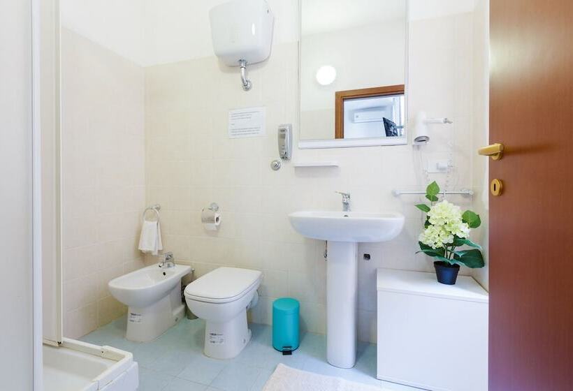 اتاق استاندارد, B&b Piazza Fratti