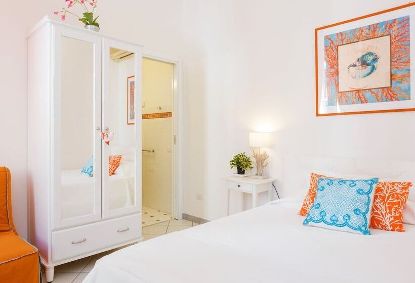 اتاق راحتی یک تخته, B&b Piazza Fratti