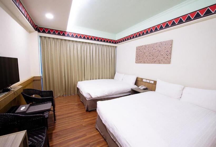 اتاق استاندارد چهار تخته, Classic Shvatan