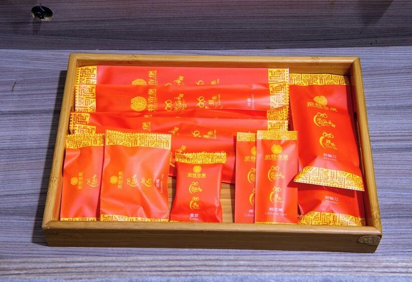 اتاق استاندارد چهار تخته, Classic Shvatan