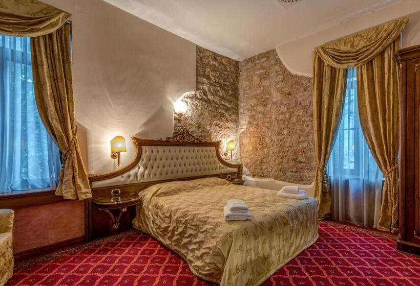 اتاق استاندارد, Alexios Luxury