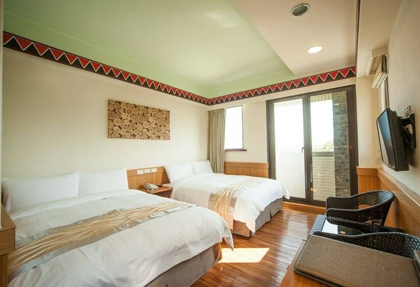 اتاق استاندارد چهار تخته, Classic Shvatan