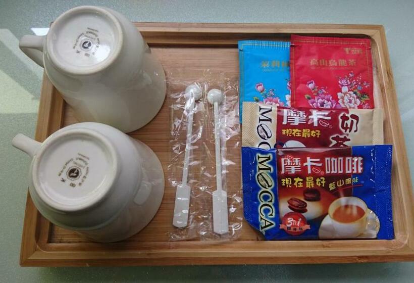 Deluxe Kolmen Hengen Huone, 高第商旅 Gaudi