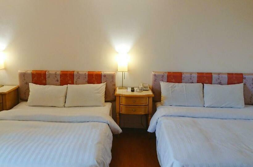 Deluxe Neljän Hengen Huone, 高第商旅 Gaudi