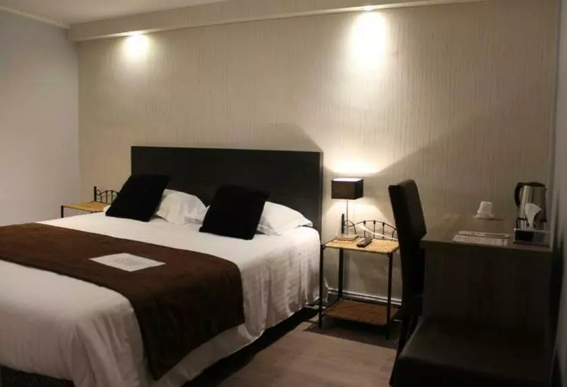 Standard Yhden Hengen Huone, Hôtel L Univers