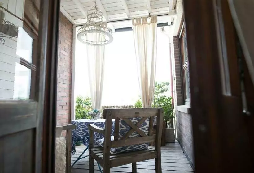 اتاق استاندارد با بالکن, Liegen;schaft Guesthouse