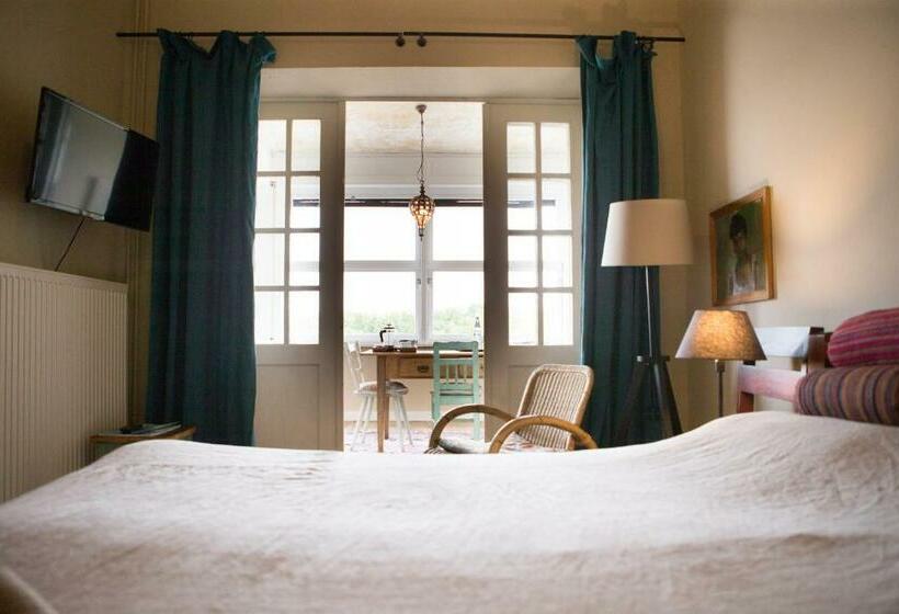 Номер Стандарт с Балконом, Liegen;schaft Guesthouse